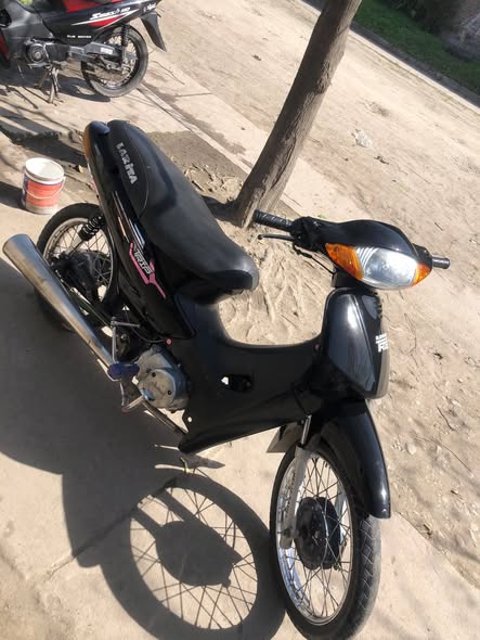 Permuto una 110 y una Venzo original 29 impecable