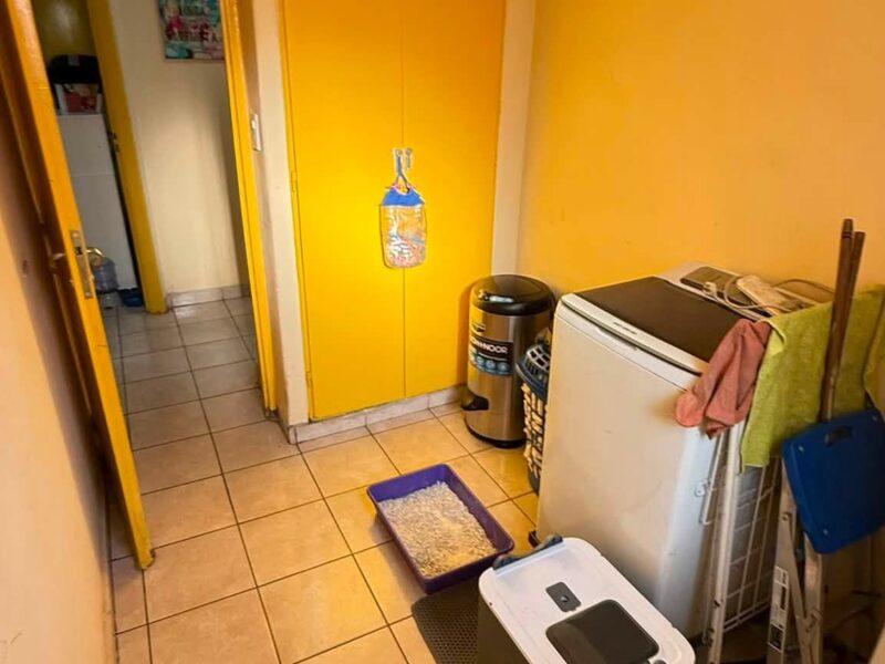 VENDO DEPARTAMENTO 2 DORMITORIOS + ESTUDIO – PLANTA BAJA