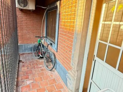 VENDO DEPARTAMENTO 2 DORMITORIOS + ESTUDIO – PLANTA BAJA