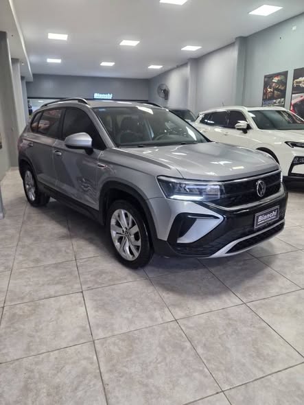 Volkswagen Taos Año 2023 con 35.000km