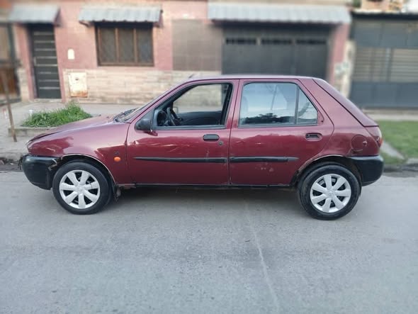 FORD FIESTA 98