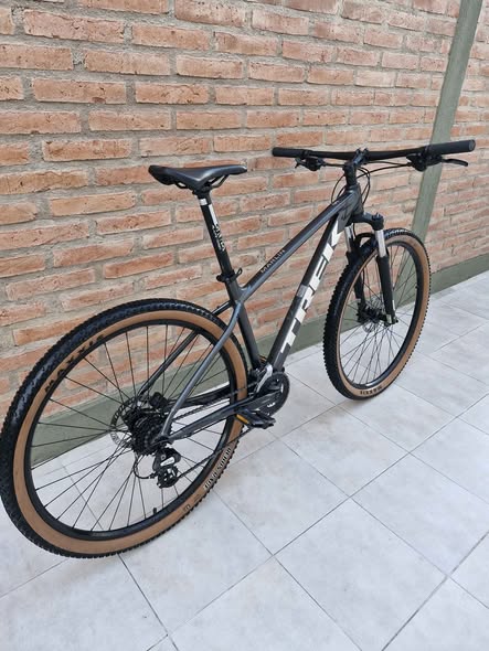 Bicicleta r29 trek marlin
