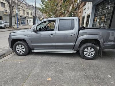 Amarok Trendline 4x2 Doble Cabina 180 HP