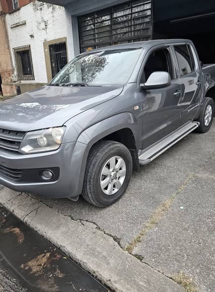 Amarok Trendline 4x2 Doble Cabina 180 HP