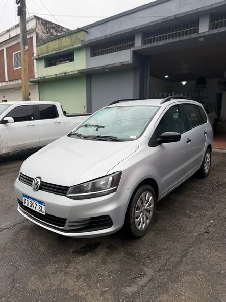 Vendo Vw Suran Comfortline 2019