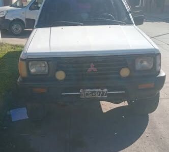 Vendo misubisi l200