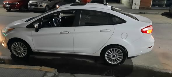 Ford fiesta se plus 2016