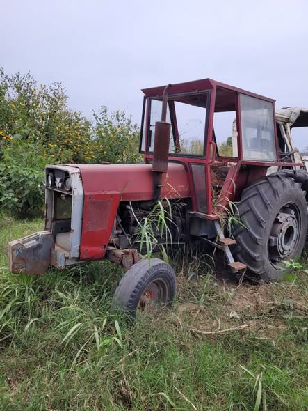 Tractor massey 1175 sin funcionar