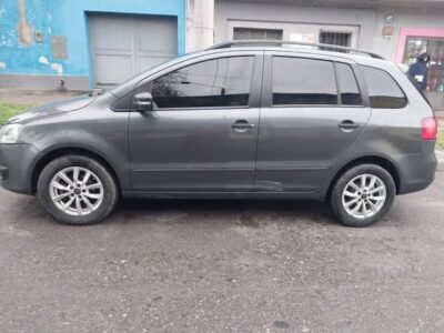VENDO VW SURAN 1.6 modelo 2013