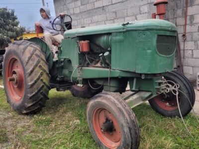 TRACTOR DEUTZ A70 SIN FUNCIÓNAR