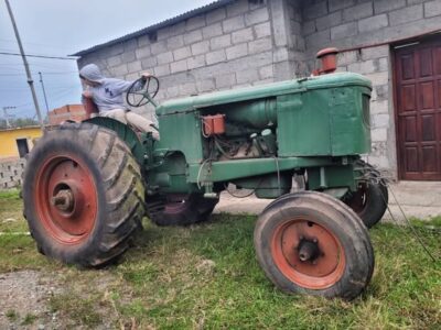 TRACTOR DEUTZ A70 SIN FUNCIÓNAR
