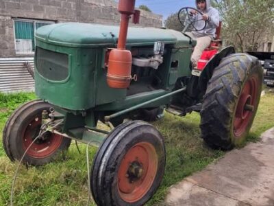 TRACTOR DEUTZ A70 SIN FUNCIÓNAR