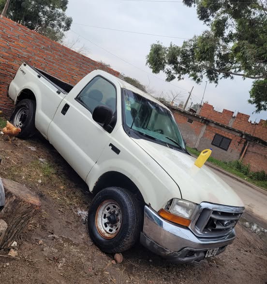 Vendo ford f100 año 2000