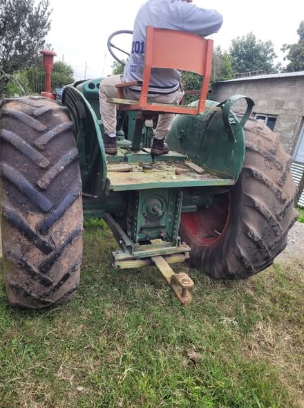 TRACTOR DEUTZ A70 SIN FUNCIÓNAR