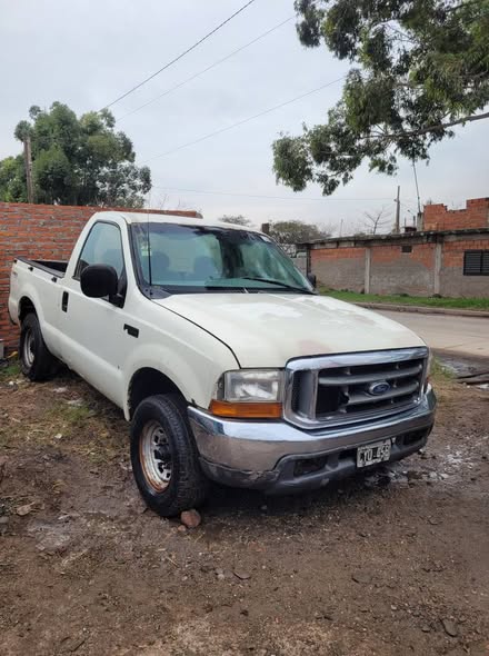 Vendo ford f100 año 2000