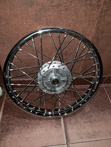 Vendo llanta 17