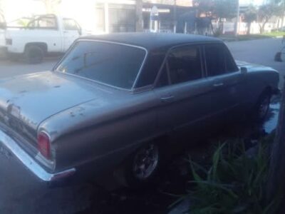 Vendo ford falcon modelo 78