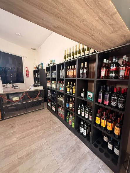FONDO DE COMERCIO EN VENTA – BEBIDAS LAS YUNGAS YERBA BUENA