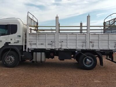 SCANIA P340 MODELO 2011