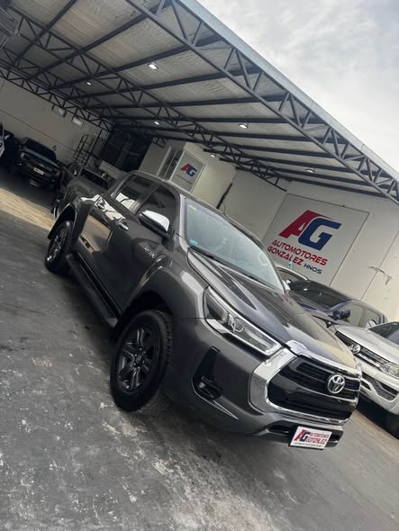 HILUX SRV 2022 AT