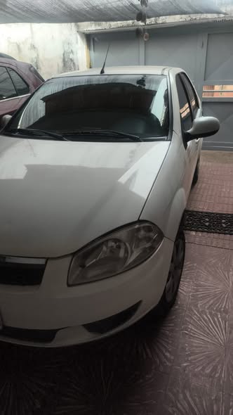 FIAT SIENA EL FULL pack atractive + pack seguridad , modelo 2016