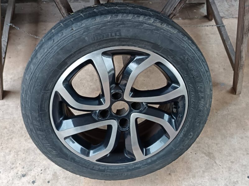Llanta Citroen Aircross. Urgente vendo.