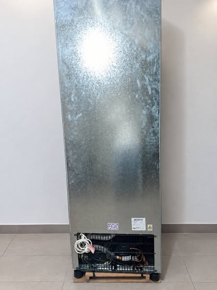 Heladera exhibidora INELRO