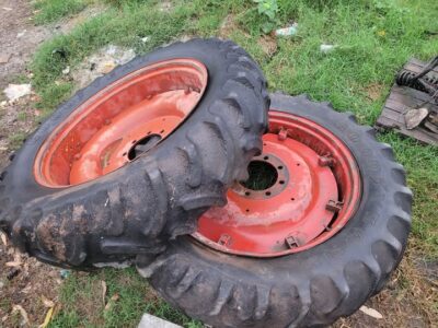 Cubiertas armadas traseras de tractor centro deutz 15 5 38 altas y finas