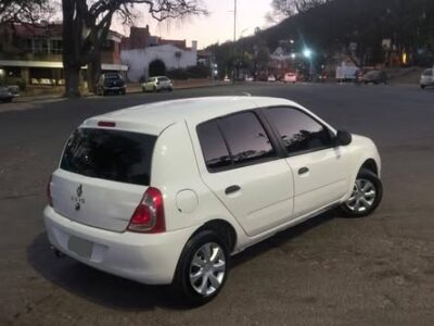 Clio Mio 1.2 2015 5 ptas.