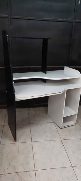 Vendo escritorio para pc
