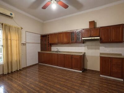 Hermosa y amplia CASA A LA VENTA AV. REPUBLICA DEL LIBANO 1863.
